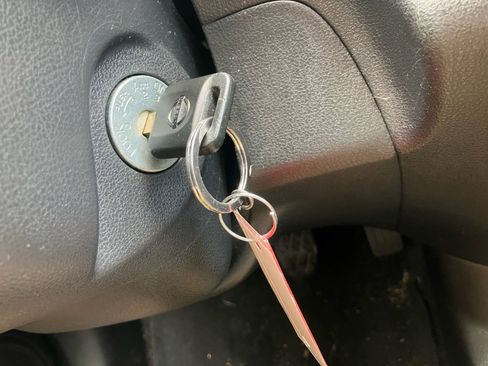 Used 2018 Nissan Versa S image 23