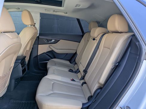 Used 2023 Audi Q8 Prestige w/ Prestige Package image 25