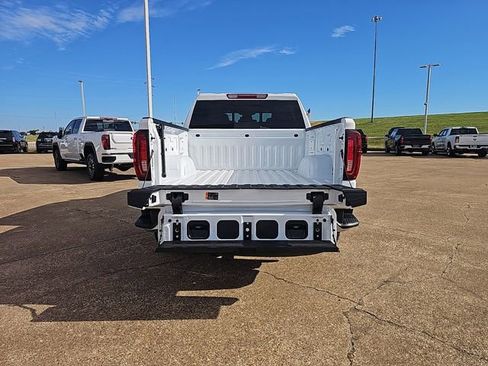 New 2025 GMC Sierra 1500 SLT AWD/4WD image 8