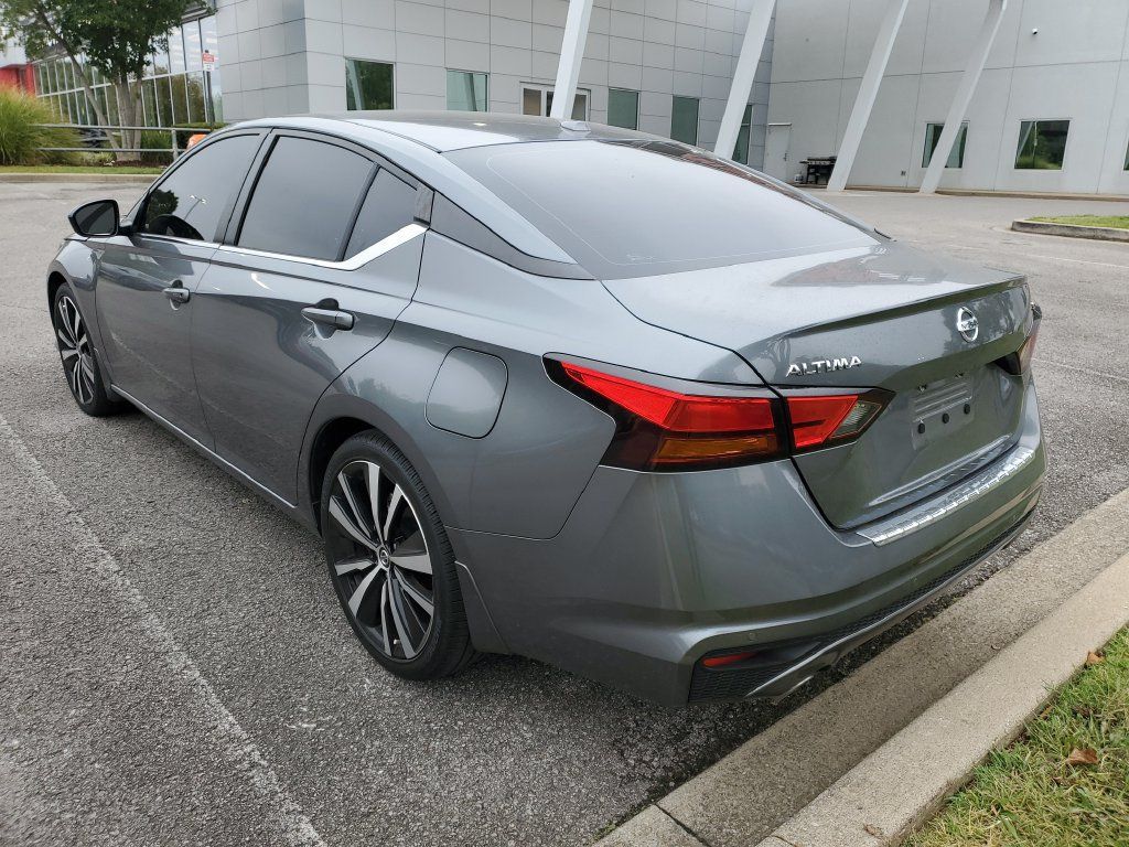 Certified 2021 Nissan Altima 2.5 SR FWD image 17