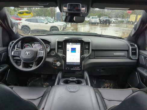 Used 2024 RAM 1500 Laramie AWD/4WD image 21