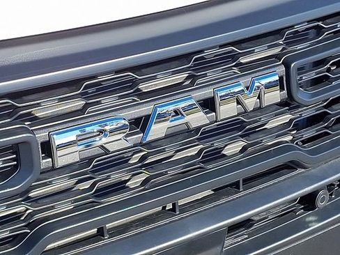 Used 2024 RAM ProMaster 2500 w/ Safety Group image 28