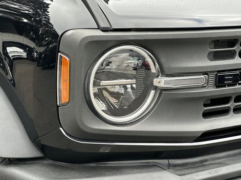 Used 2023 Ford Bronco image 12