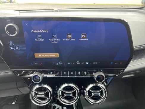 Used 2025 Chevrolet Blazer EV AWD Police image 23