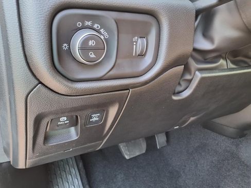 New 2026 RAM 1500 Classic Warlock image 9