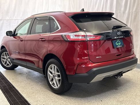 Used 2022 Ford Edge SEL w/ Convenience Package AWD/4WD image 8