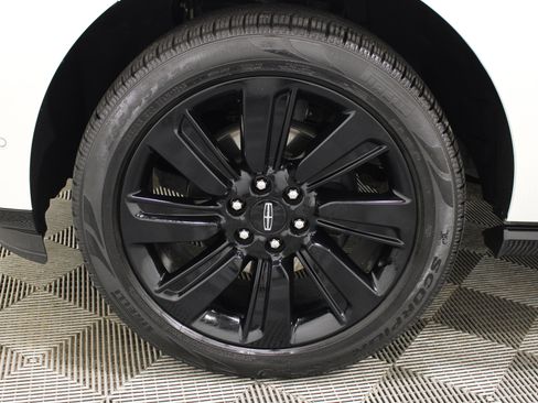 Used 2023 Lincoln Navigator Black Label AWD/4WD image 33