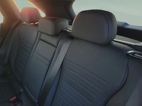 Certified 2026 Mercedes-Benz GLC 300 image 9