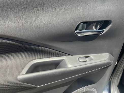Used 2021 Nissan Kicks SV FWD image 17