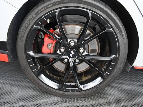 Used 2025 Hyundai Elantra N FWD image 42