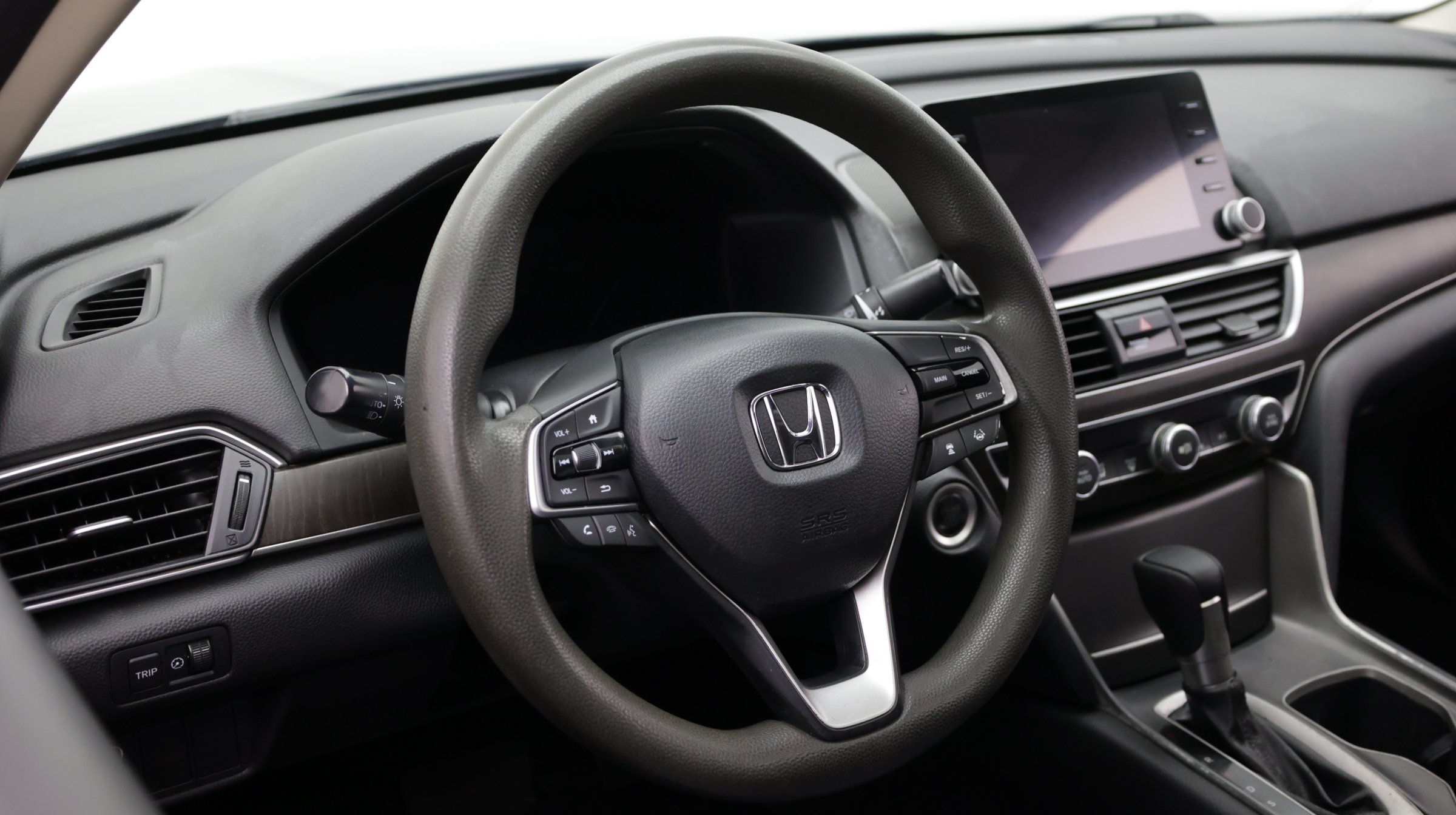 Used 2019 Honda Accord EX image 8