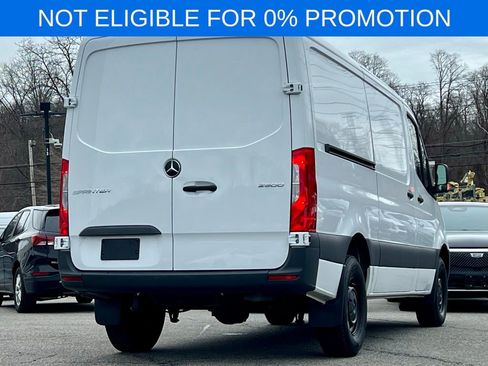 Used 2025 Mercedes-Benz Sprinter 2500 image 9