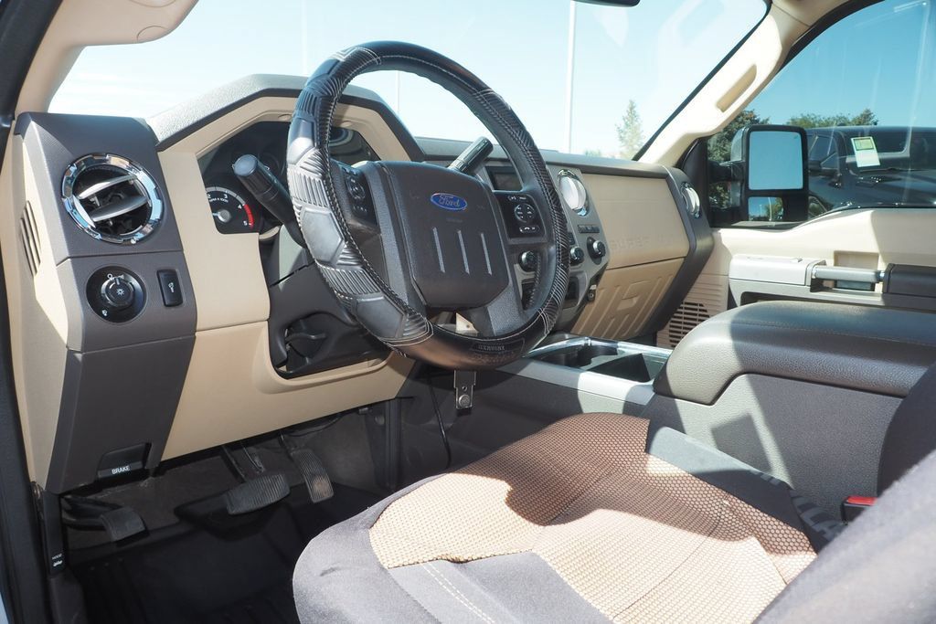 Used 2015 Ford F250 XLT w/ Camper Package AWD/4WD image 12