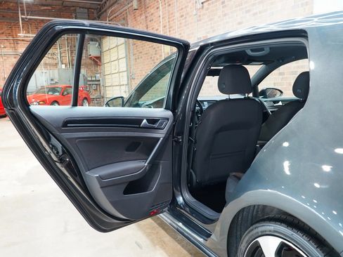Used 2017 Volkswagen GTI S FWD image 38