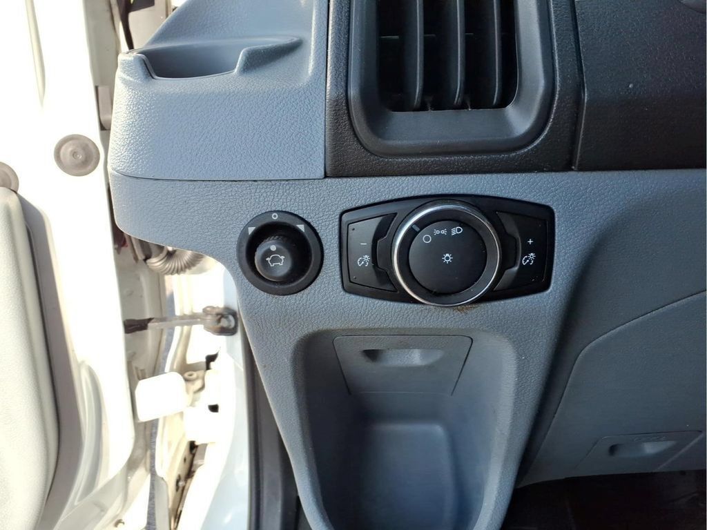 Used 2015 Ford Transit 350 XL RWD image 16