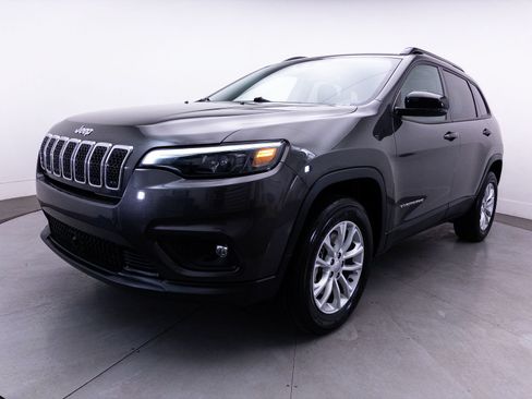 Used 2022 Jeep Cherokee Latitude Lux w/ Sun & Sound Group AWD/4WD image 15