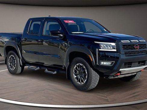 Certified 2025 Nissan Frontier PRO-4X w/ Pro Convenience Package image 10