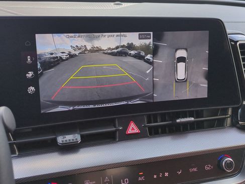 Used 2024 Kia Sportage SX image 25