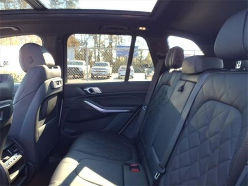 Used 2023 BMW X5 sDrive40i w/ Premium Package image 7