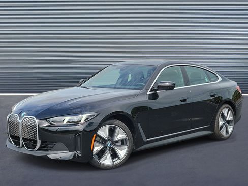 New 2026 BMW i4 eDrive40 w/ Premium Package RWD image 1