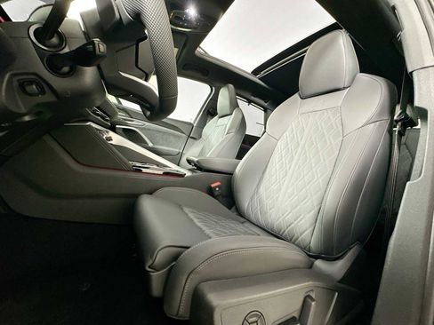 New 2025 Audi SQ5 Premium Plus image 19
