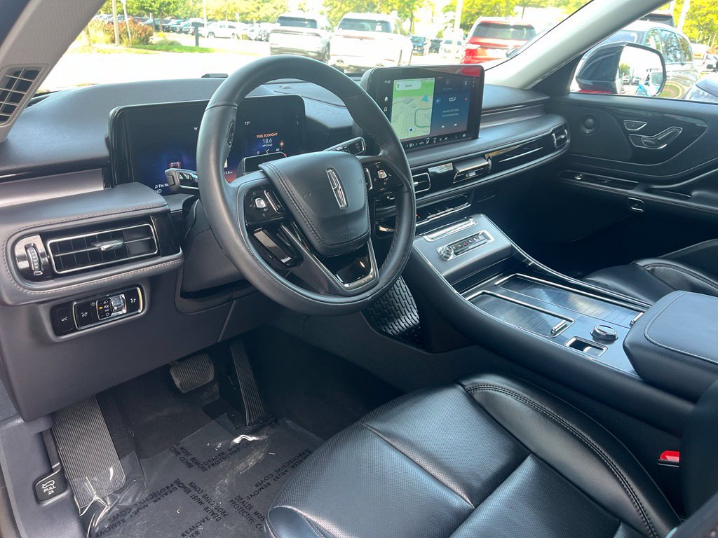 Used 2025 Lincoln Aviator AWD w/ Equipment Group 101A image 26