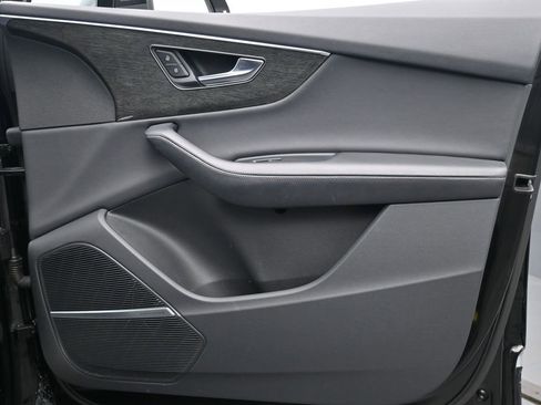 Used 2023 Audi Q7 3.0T Premium Plus w/ Premium Plus Package image 25