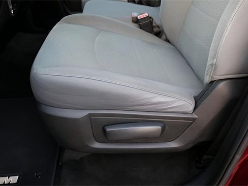 Used 2018 RAM 2500 Tradesman w/ Chrome Appearance Group image 20