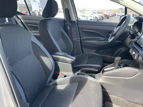 Used 2025 Nissan Versa SV image 22