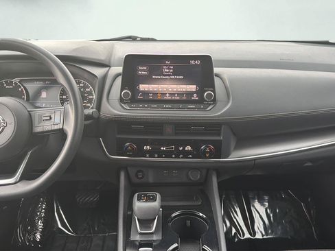 Used 2024 Nissan Rogue SV AWD/4WD image 10