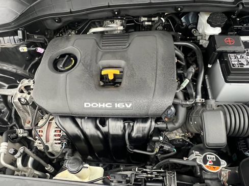 Used 2021 Hyundai Kona SE AWD/4WD image 34