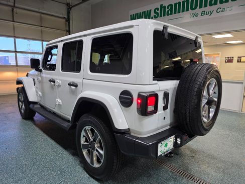 Used 2020 Jeep Wrangler Unlimited Sahara w/ Uconnect 4C Nav & Sound Group image 9