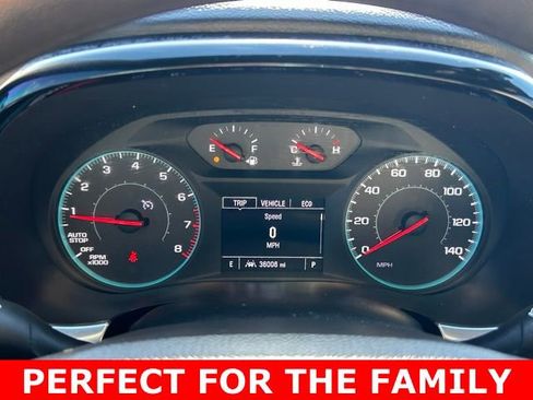 Used 2023 Chevrolet Traverse LS image 19