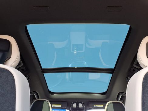 New 2026 Volvo XC90 B5 Core AWD/4WD image 22