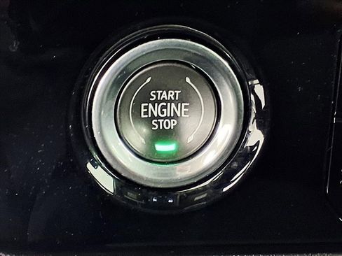 Used 2024 Chevrolet Silverado 1500 LT image 7