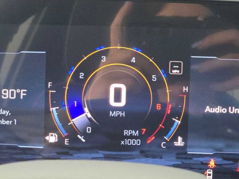 New 2025 Chevrolet Suburban Premier image 24