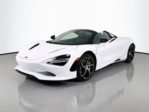 New 2026 McLaren 750S Spider image 3