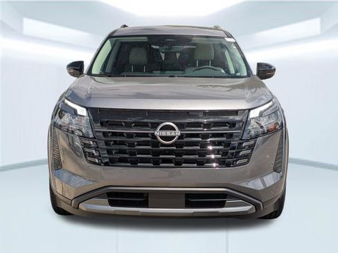 New 2026 Nissan Pathfinder SL FWD image 10