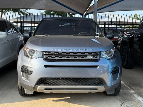 Used 2019 Land Rover Discovery Sport SE AWD/4WD image 2