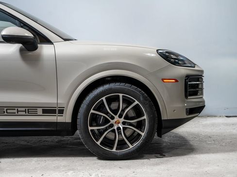 Certified 2026 Porsche Cayenne Coupe AWD/4WD image 12