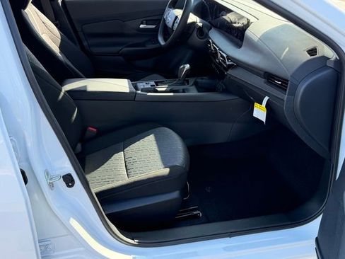 New 2026 Nissan Sentra SV w/ Floor Mat Package FWD image 25
