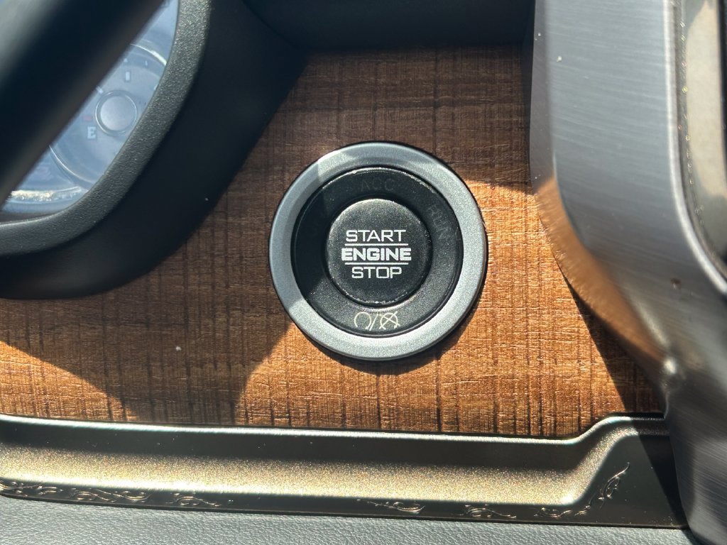 Used 2020 RAM 3500 Limited AWD/4WD image 33