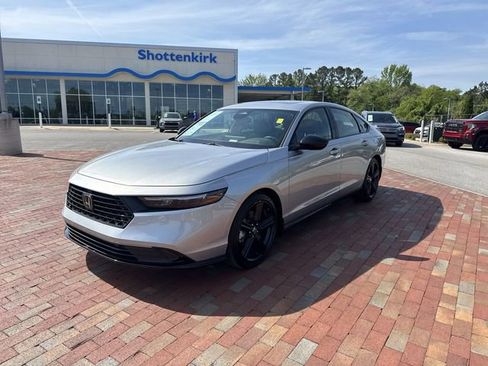 Certified 2024 Honda Accord Sport image 1