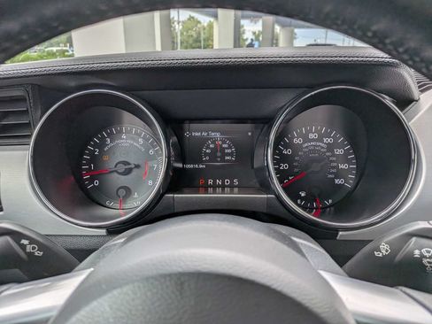Used 2017 Ford Mustang GT Premium RWD image 28