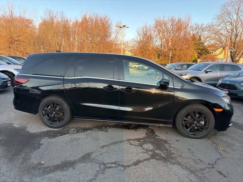 Certified 2023 Honda Odyssey Sport image 14