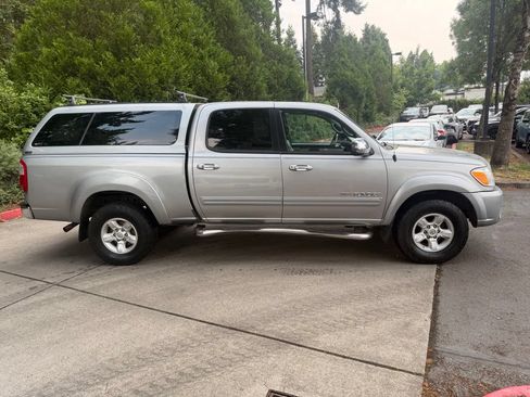 Used 2006 Toyota Tundra SR5 AWD/4WD image 2