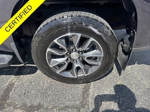 Used 2023 Chevrolet Silverado 1500 LT AWD/4WD image 29