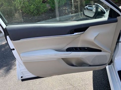 Certified 2020 Toyota Camry XLE w/ Driver Assist Package image 17