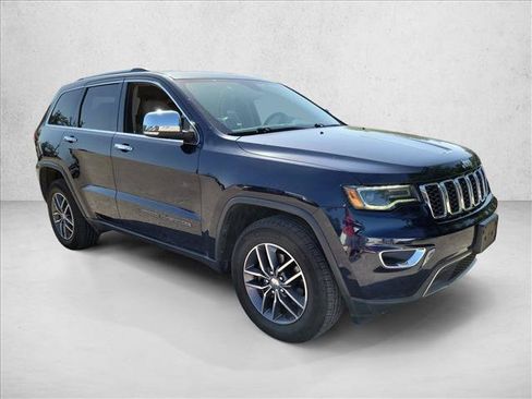 Used 2018 Jeep Grand Cherokee Limited w/ Luxury Group II AWD/4WD image 3