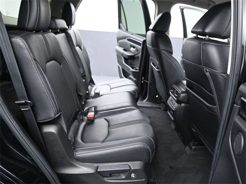Used 2024 Honda Pilot EX-L image 10